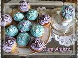 Cup cakes bleu and purple