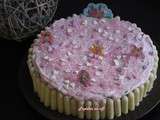 Gâteau d’anniversaire pour fille (5ans) - Gâteau chocolat au lait recouvert de chantilly rose et décoré au thermomix ou sans