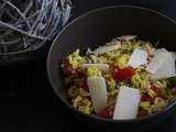 Salade de riz au curcuma, au thon et au parmesan