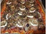 Pizza Magret de canard fumé et bûche de chèvre