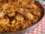 Paella aux crevettes et aux calamars