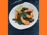Wok de crevettes aux pois gourmands