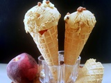 Cornets pâtissiers à la glace caramel