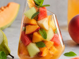 Dessert - boisson frais, coloré et élégant aux fruits