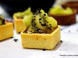 Mini carré (trendy) à la confiture de kiwi+ kiwi, à la poudre de feuilles de moringa avec des graines de nigelle (bienfaits)