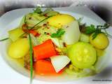 Soupe de légumes de saison avec de la viande de pot au feu