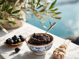 Tapenade noire Olives noires, câpres, anchois, ail, huile d'olive