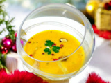 Velouté de légumes butternut/ carottes au foie gras et noisettes