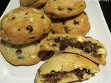 Cookies aux pépites de chocolats noir et blanc fourrés Nutella®