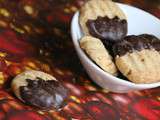 Sablés aux noix et au chocolat (Walnussbredele)