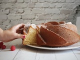 Pourquoi mon gâteau est sec ? Causes, solutions et astuces pour le rattraper