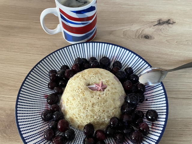 Gâteau célébrant l'Épiphanie (6 janvier) - pâte feuilletée fourrée