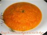 Soupe de carottes au thym et au miel de thym