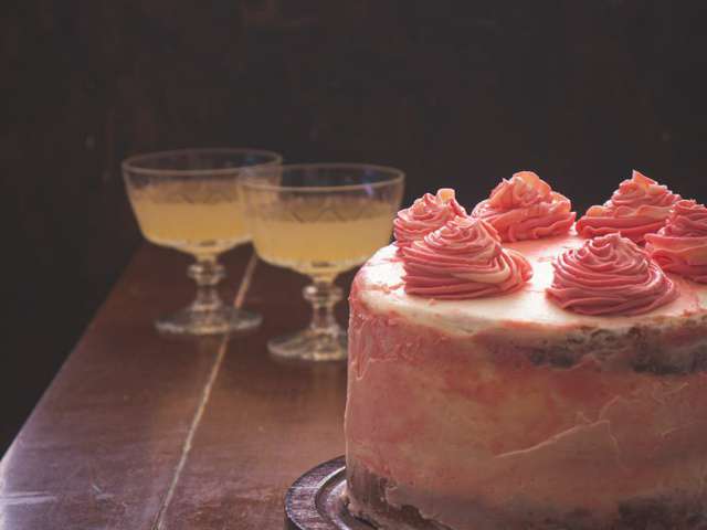 Layer Cake Framboise Noix de Coco - Lilie Bakery
