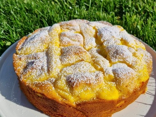 Gâteau aux pommes à la crème pâtissière