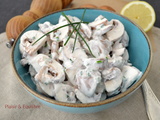 Salade de champignons, sauce au yaourt grec