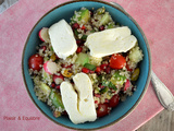 Salade de quinoa au halloumi, grenade et pistaches