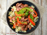 Salade de riz croustillant au porc haché et aux poivrons (facile et pleine de saveurs)