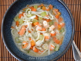 Soupe thaïe aux crevettes et nouilles udon à ma façon