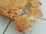 Crumb cake à la rhubarbe ou carrés à la rhubarbe et crumble