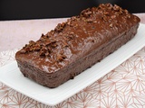 Cake au chocolat noir et son glaçage chocolat pistache