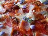 Pizza sauvage du mois de juillet (girolles et serpolet)