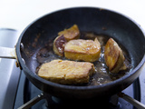 Pavé de thon au foie gras poêlé