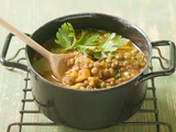 Ragoût de lentilles aux carottes et au persil