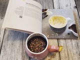 Mug cake coco et sa sauce au chocolat