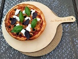 Pizza poulet straciatella et basilic