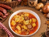 Ragoût de pommes de terre et saucisses fumées au Cookéo