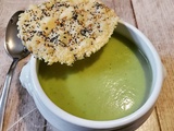 Velouté de brocoli et sa tuile de parmesan - Recette autour d'un ingrédient #82