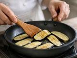 Aubergine poêle légère : anti-huile, fondante et rapide