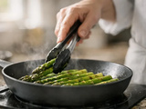 D’asperges vertes poêlées : cuisson parfaite