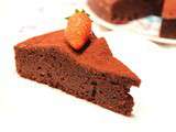 Gâteau au chocolat et amandes (Ultime One-Bowl - Donna Hay)