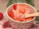 Yaourt glacé à la fraise (recette light avec ou sans sorbetière)