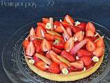 Tarte rhubarbe / fraises / amandes