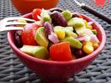 Salade estivale haricots rouges, avocat, maïs et tomates
