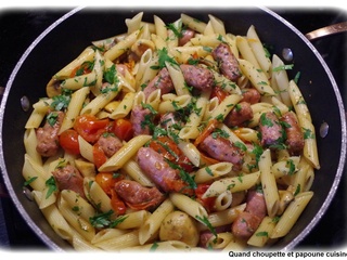 Penne aux saucisses et a la tomate