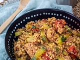 Quinoa aux saucisses et aux courgettes