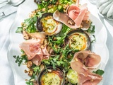 Salade de chèvre chaud, jambon cru et croûtons dorés