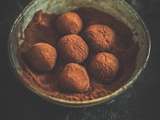Truffes au Chocolat de Fanny Rey : La Recette Étoilée pour Noël