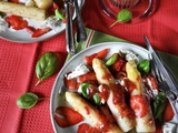 Asperges aux fraises, mozzarella et basilic – Bataille Food #89