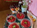 Compotée de Cerises / Griottes de Montmorency sur Mousse de Rhubarbe – Recette facile pour un dessert simple mais élégant