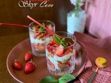 Parfait de Skyr aux Fraises et Noix de Coco – délicieusement facile