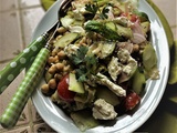Salade d’été aux pois chiches et légumes de la ferme