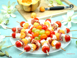 Brochettes melon, mozzarella et jambon de parme