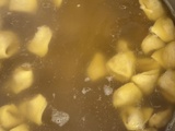 Bouillon parfait pour les tortellini in brodo