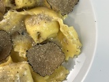 Ravioli à la ricotta et truffe d’été