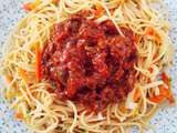 Spaghettis et julienne de légumes à la sauce forestière